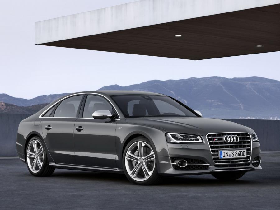  Audi S8 (D4) 2013 года  (WW) (фото 8 из 38)